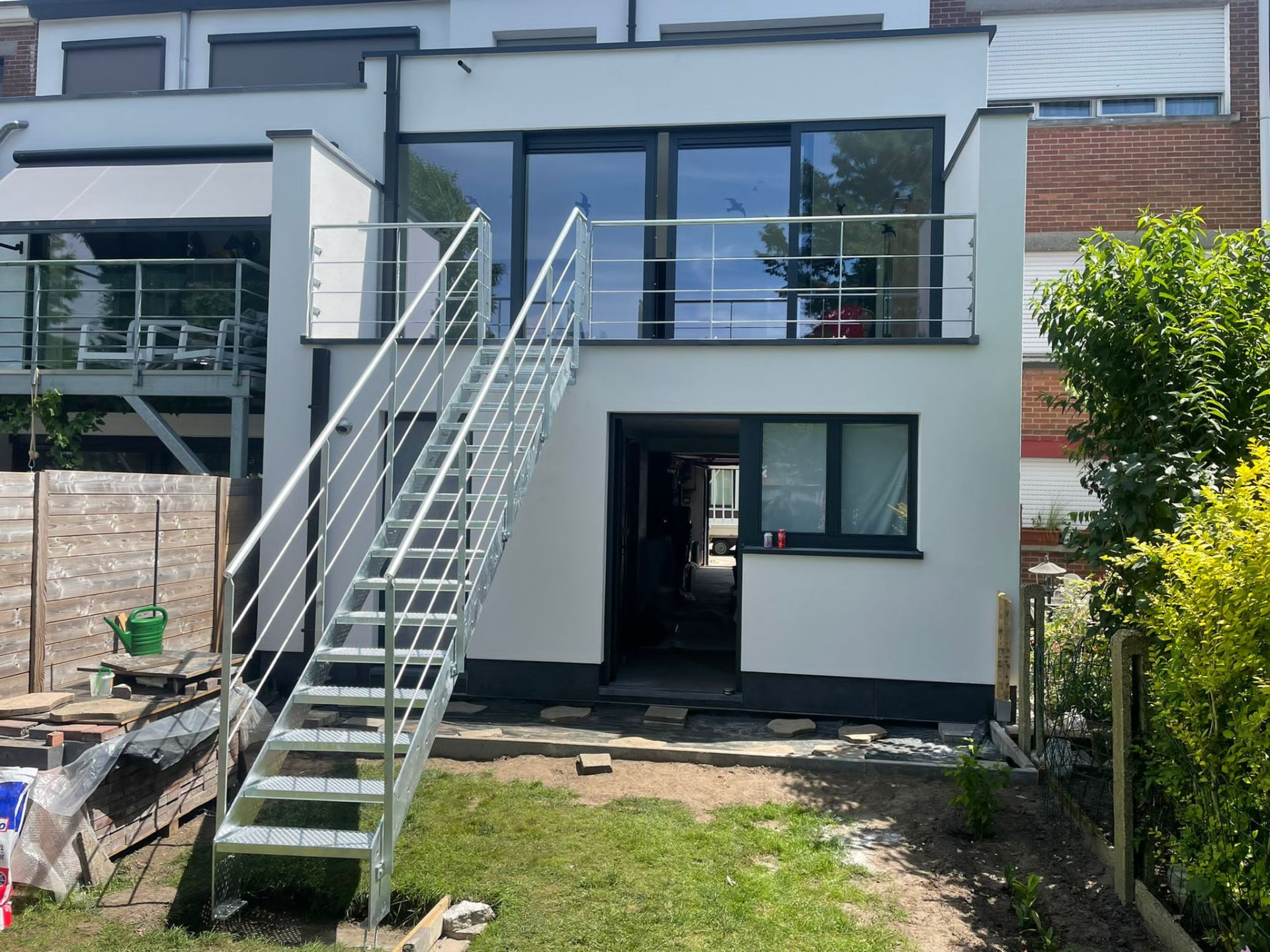 Laswerken Bellon realisaties trappen - trapleuningen